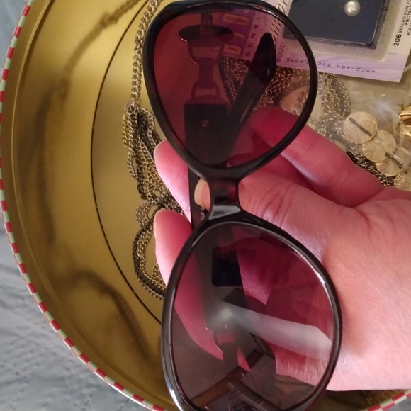 Guess women's sunglasses with Guess necklace 2 set earrings +bracelet - Picture 7 of 17